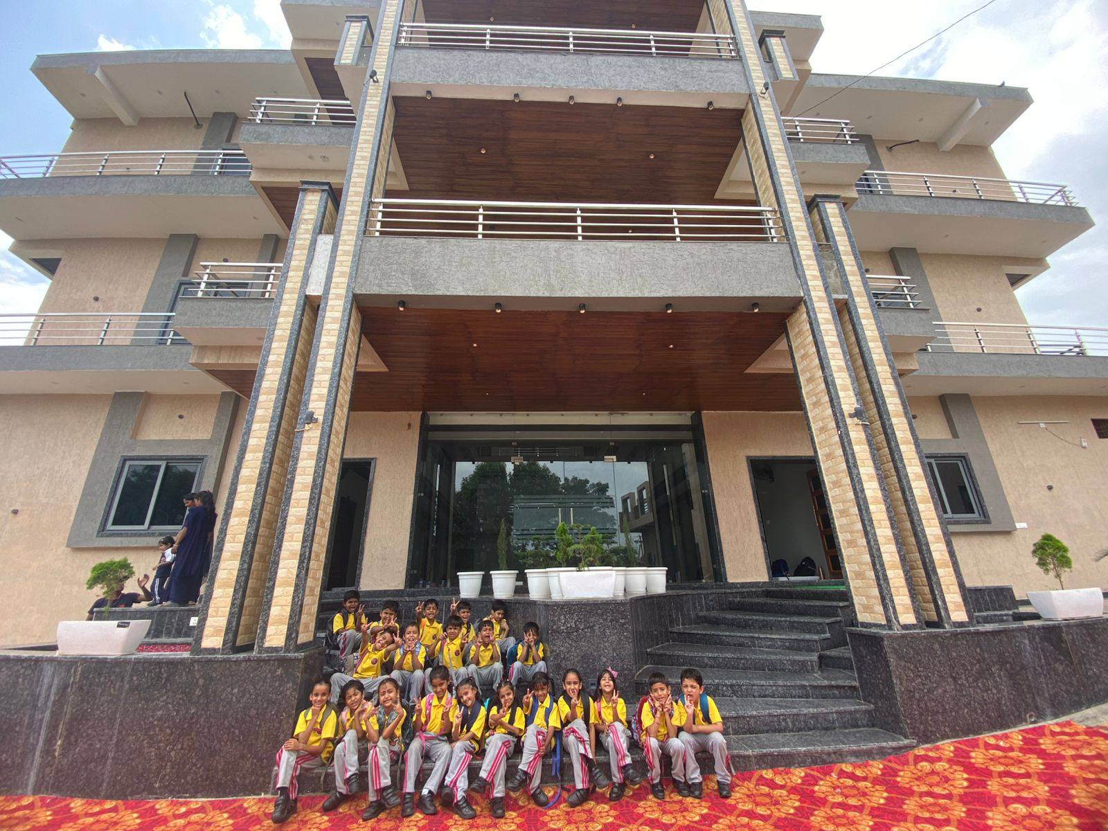 529293326_1287452042739046_6949653336356241276_n